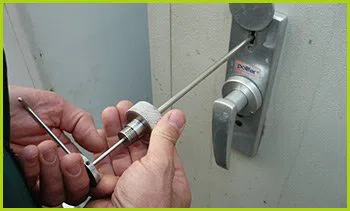Expert Locksmith Services Minneapolis, MN 612-278-0405 - 15-emergency-locksmiths