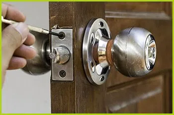 Expert Locksmith Services Minneapolis, MN 612-278-0405 - 17-eviction-service